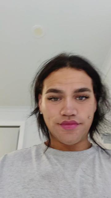 @Eahbitch