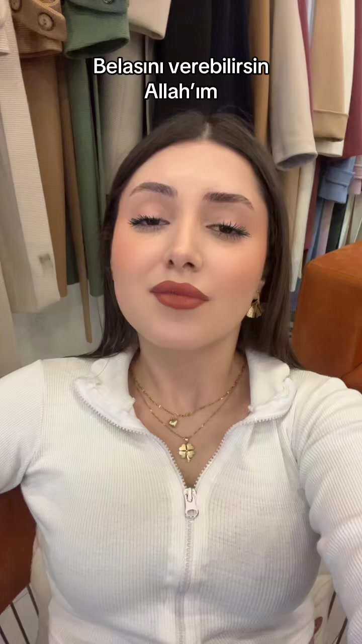 @✨