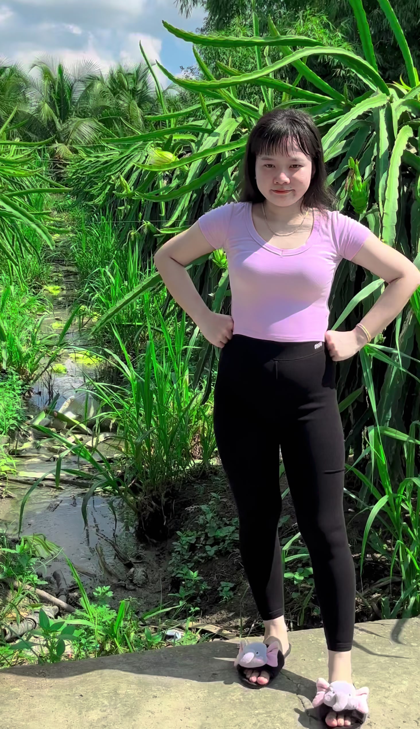 @Cẩm Tr&uacute;c