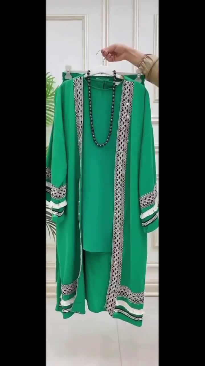 @UM clothing ✨