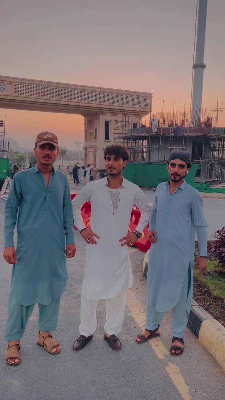 @🦅Abbas khan 711 🦅