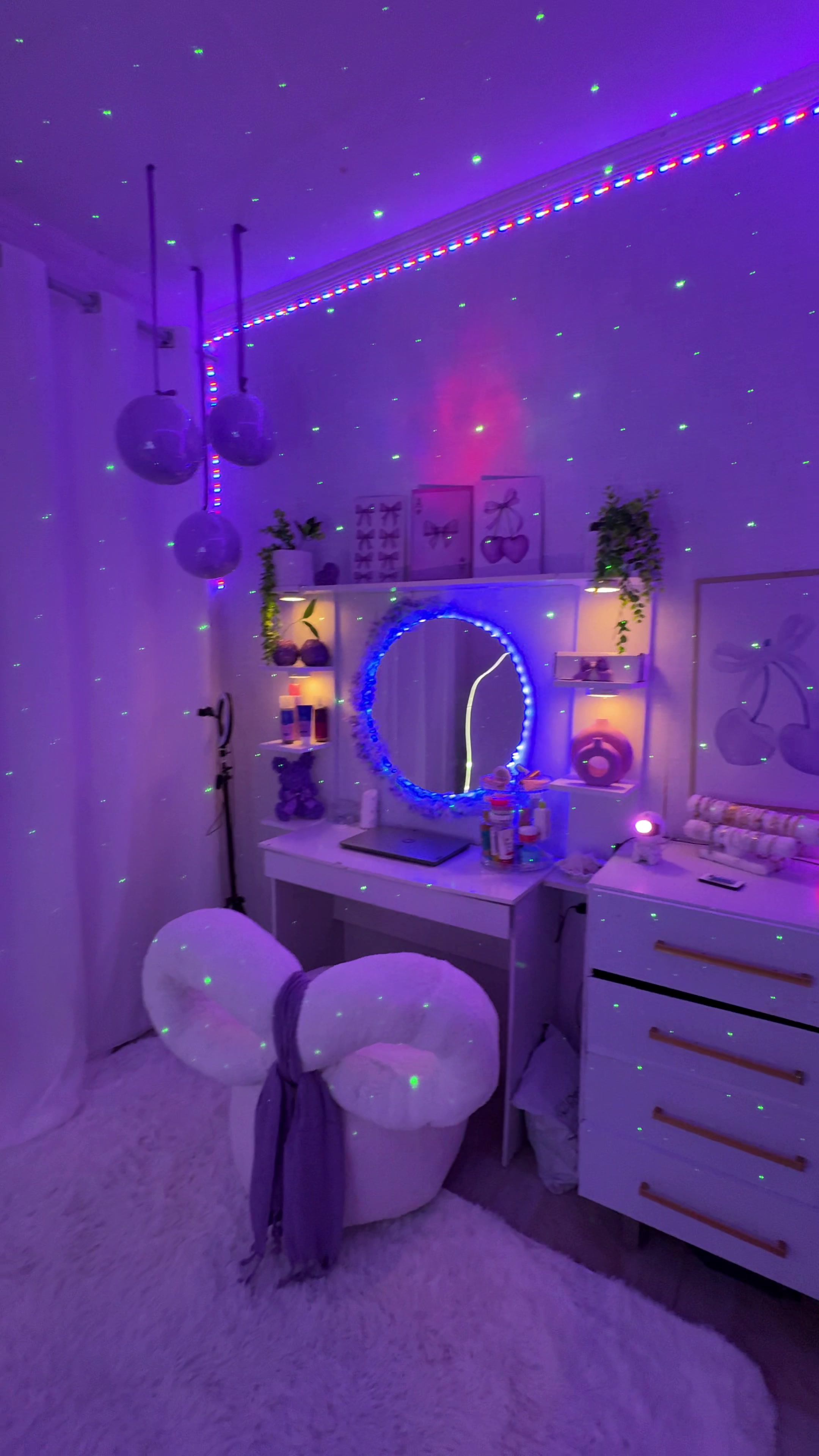 @Dany✨💜