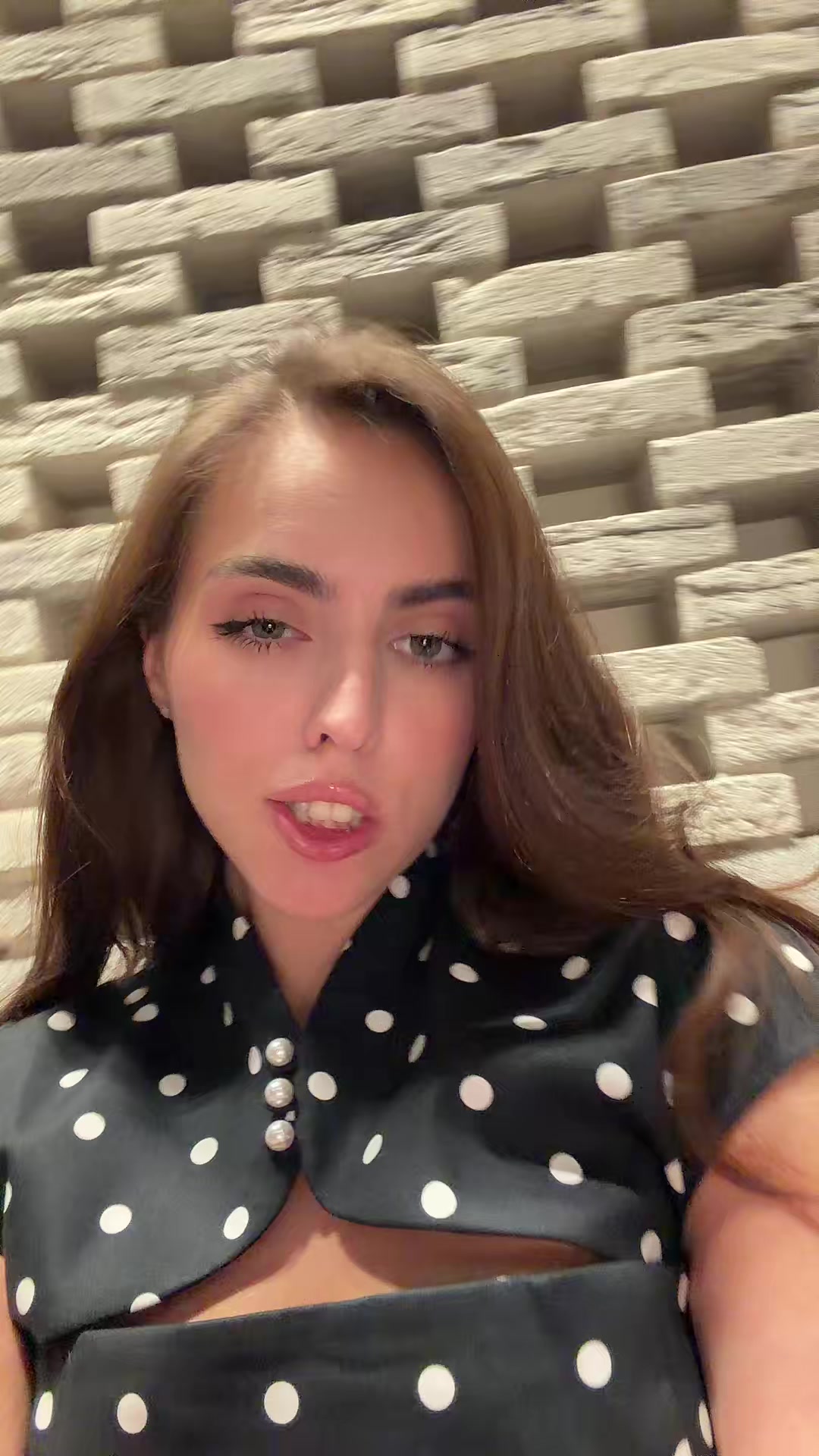 @lesyakazanina