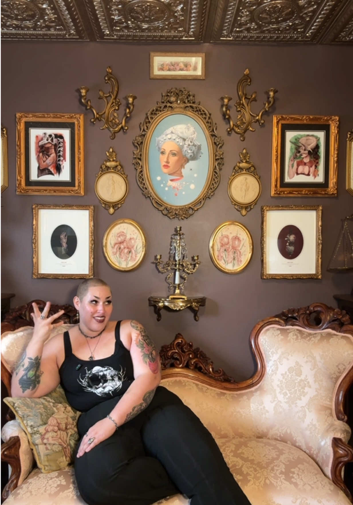 @Sage Storm 🥀 Victorian Decor