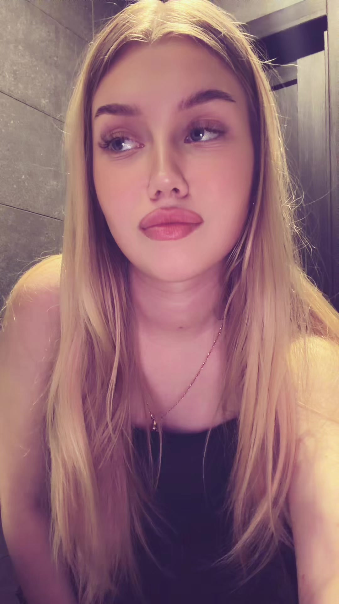 @mikova