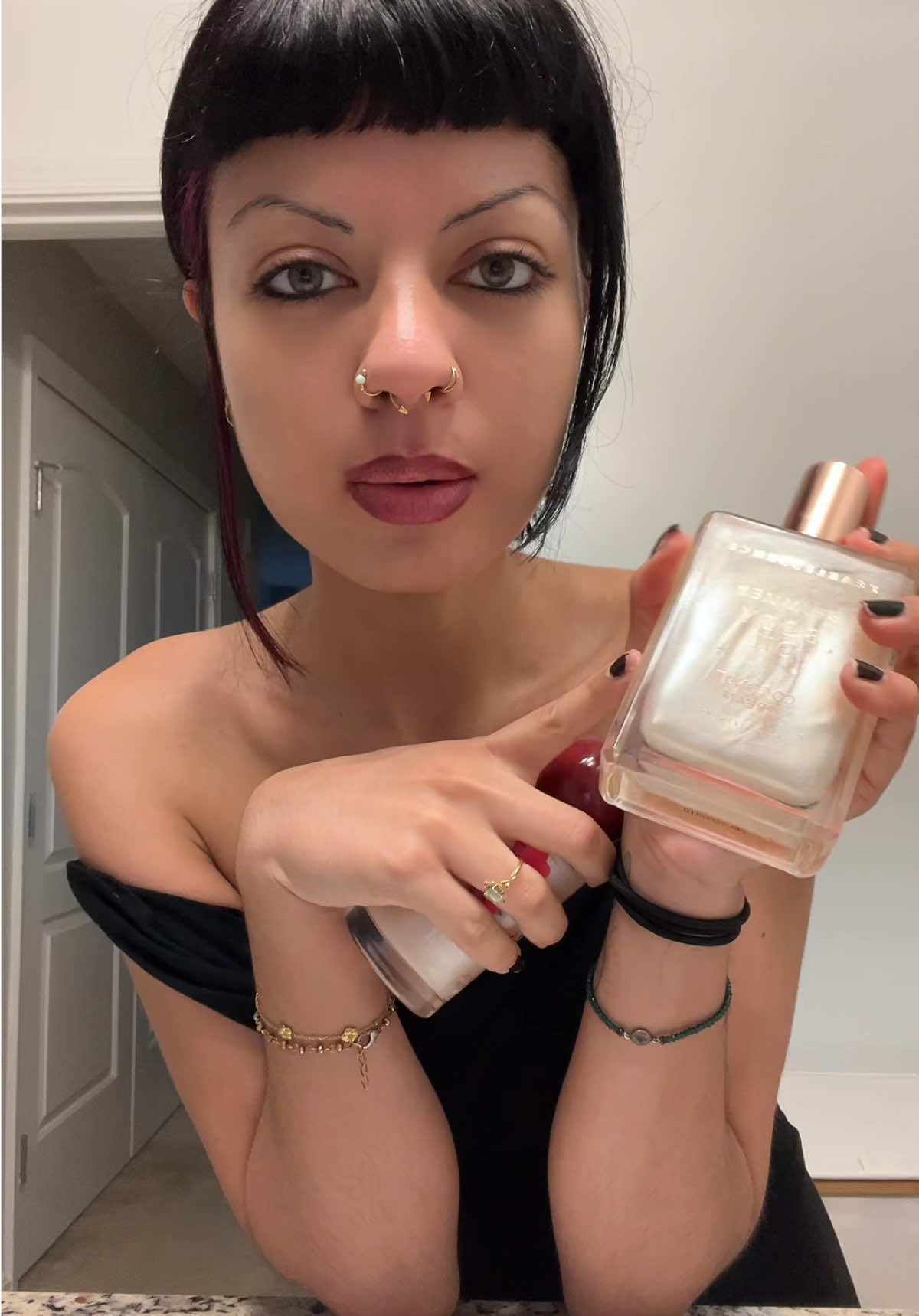 @sxycatmom