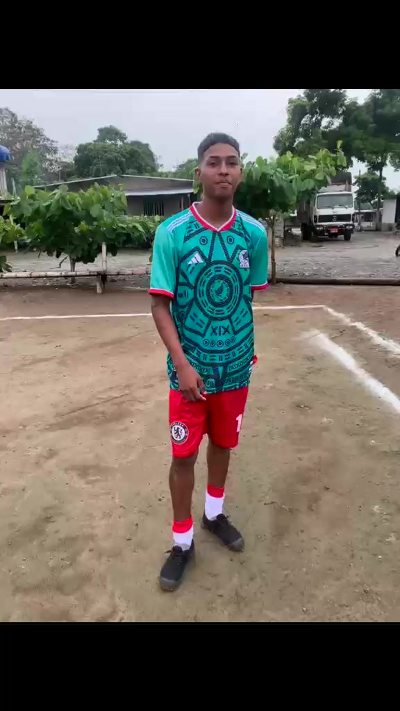 @ATT: LA FRII 04😎♥️