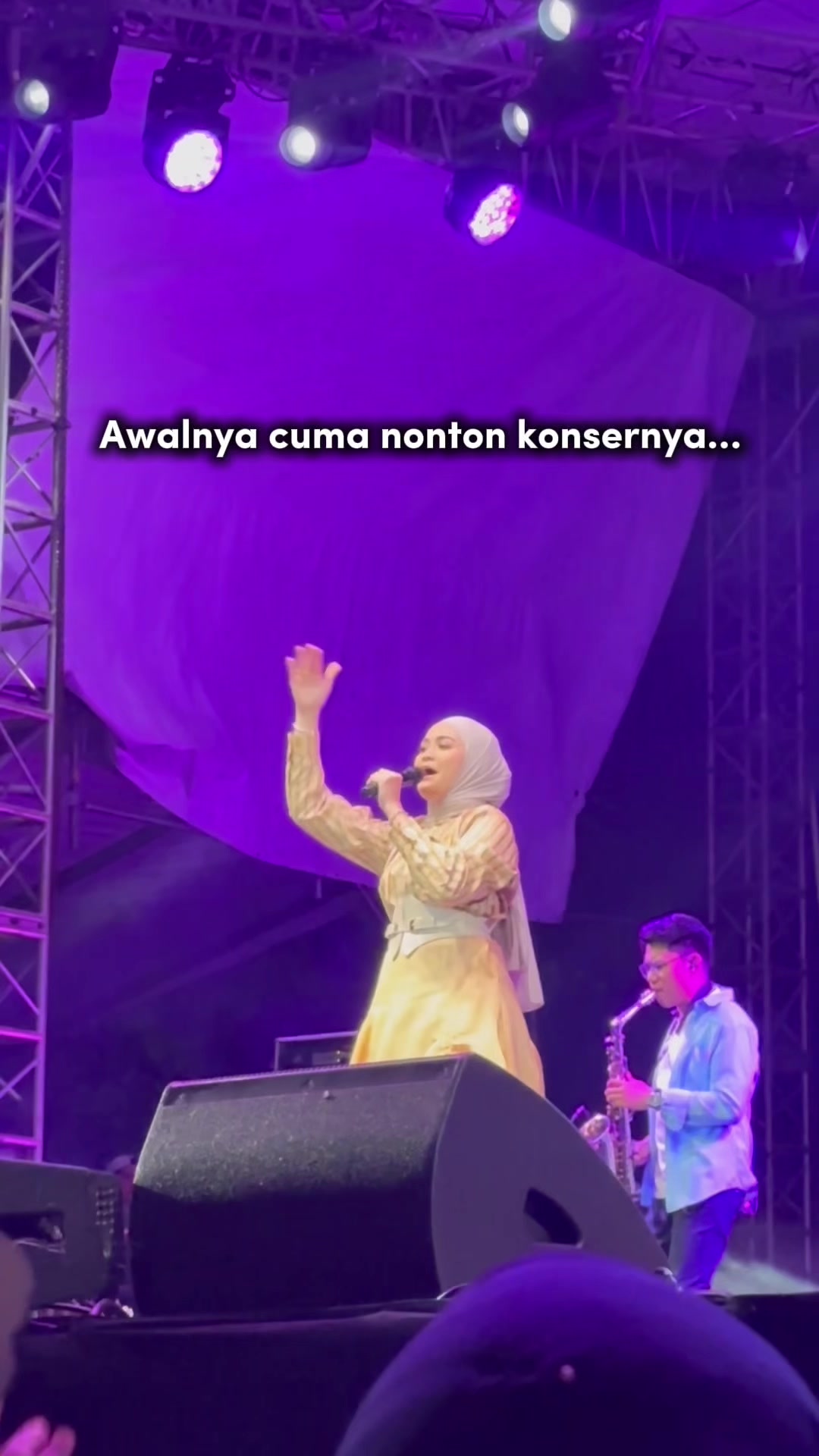 @Anabel