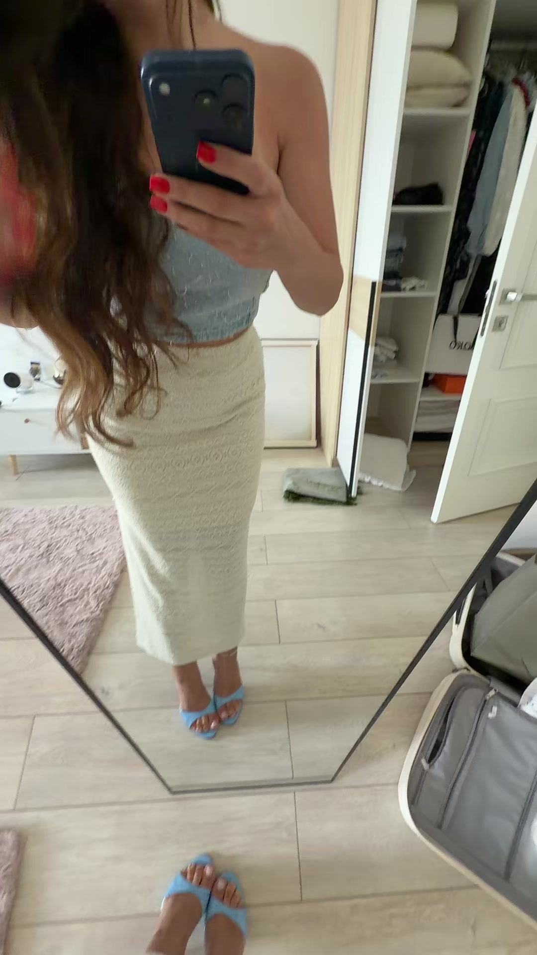 @Tina_corz