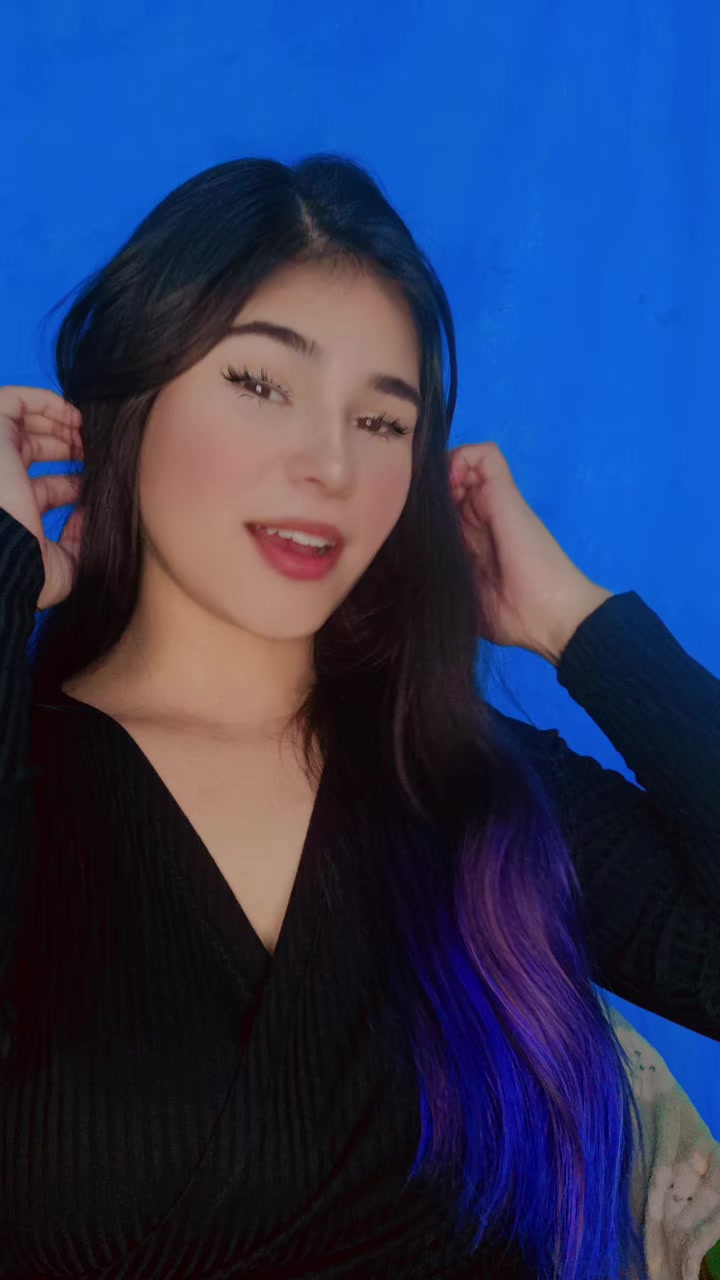 @CECÍLIA MATTOS 💜🐝