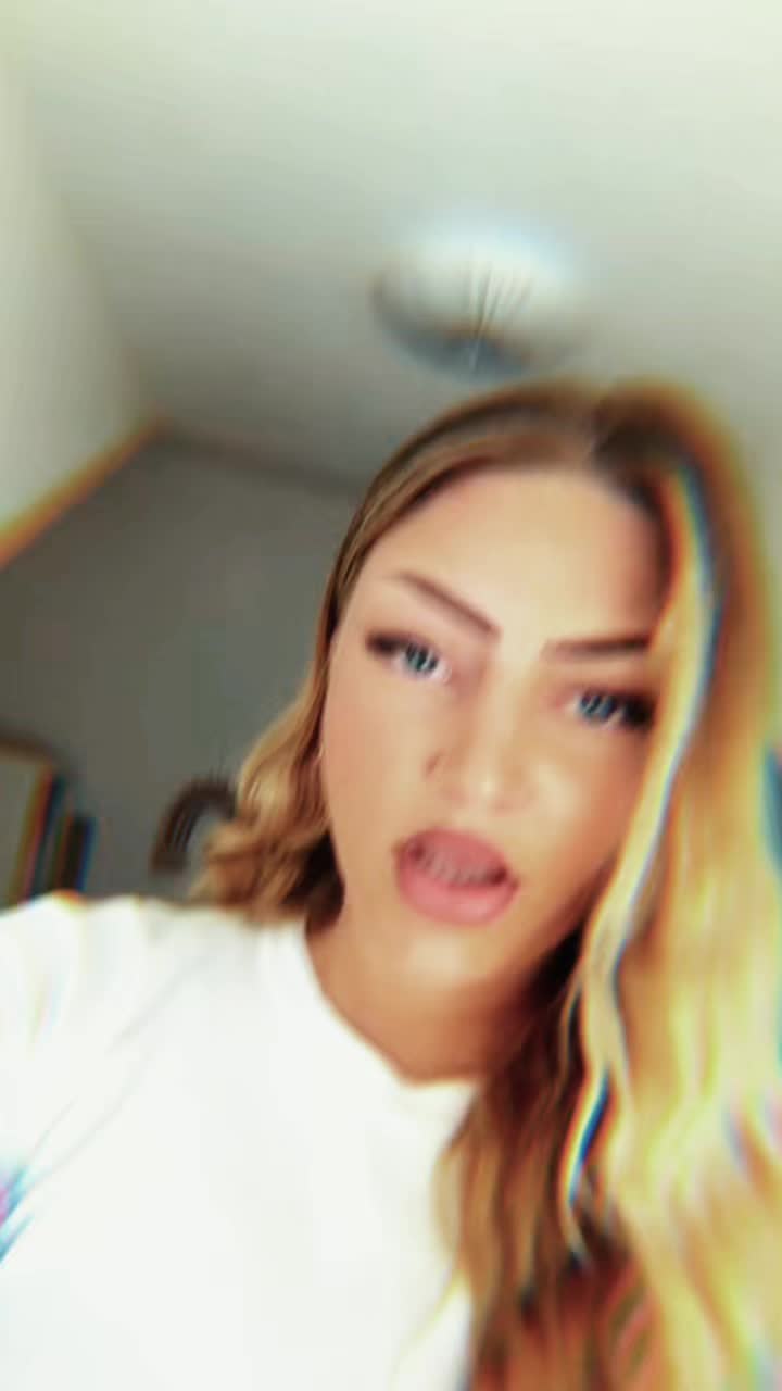 @Lisa_