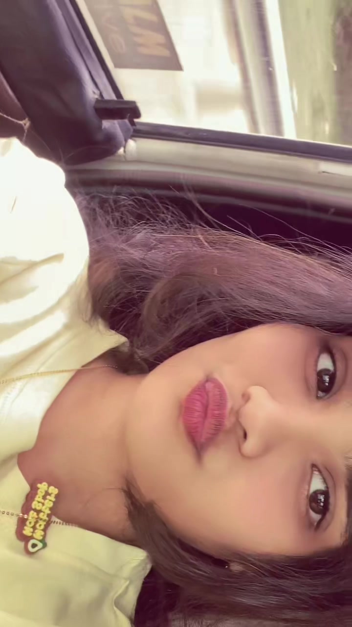 @Tharani🪞