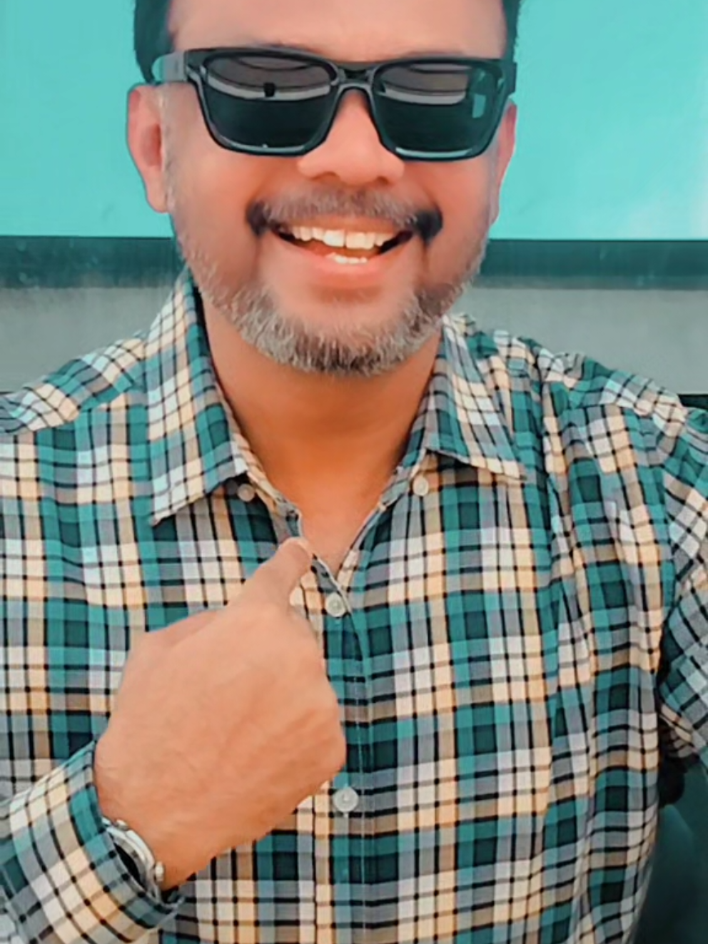 @𝓢𝓪𝓵𝓶𝓪𝓷 𝓕𝓪𝓻𝓲𝓼