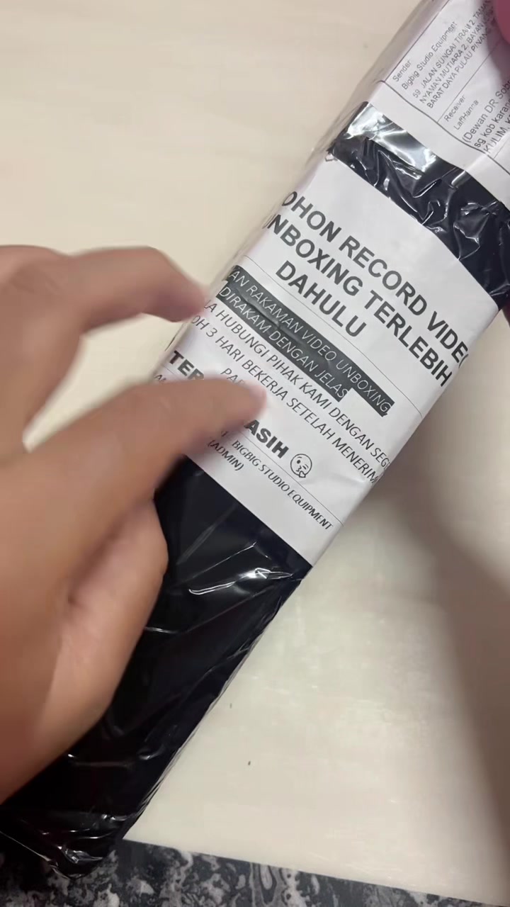 @๐๐ช๐ฏ๐ฏ ๐๐ช๐ท๐ท๐ช ๐