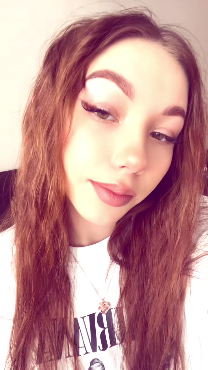 @Яна🎀
