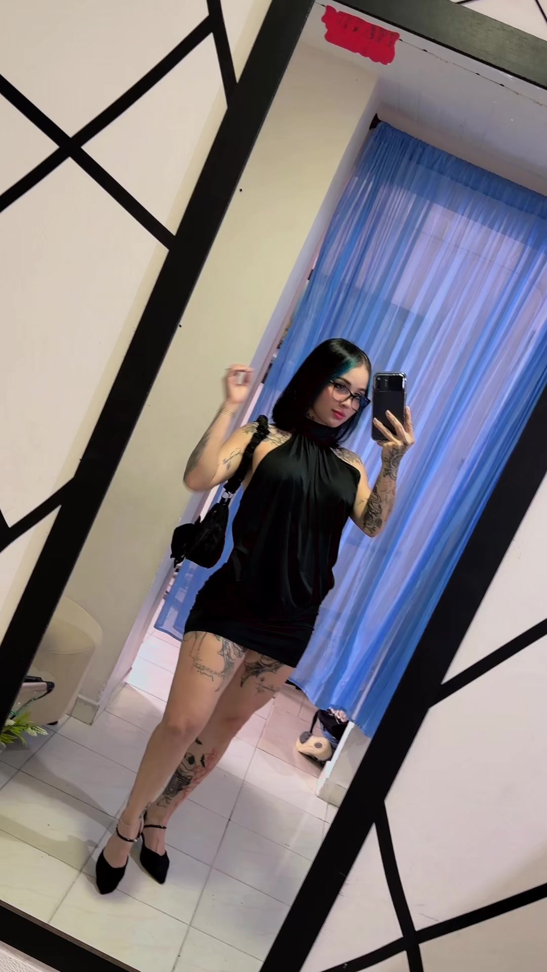@🪼Laura Azulita 🦋