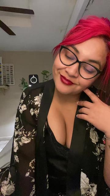 @La_rojita_🍒🤓