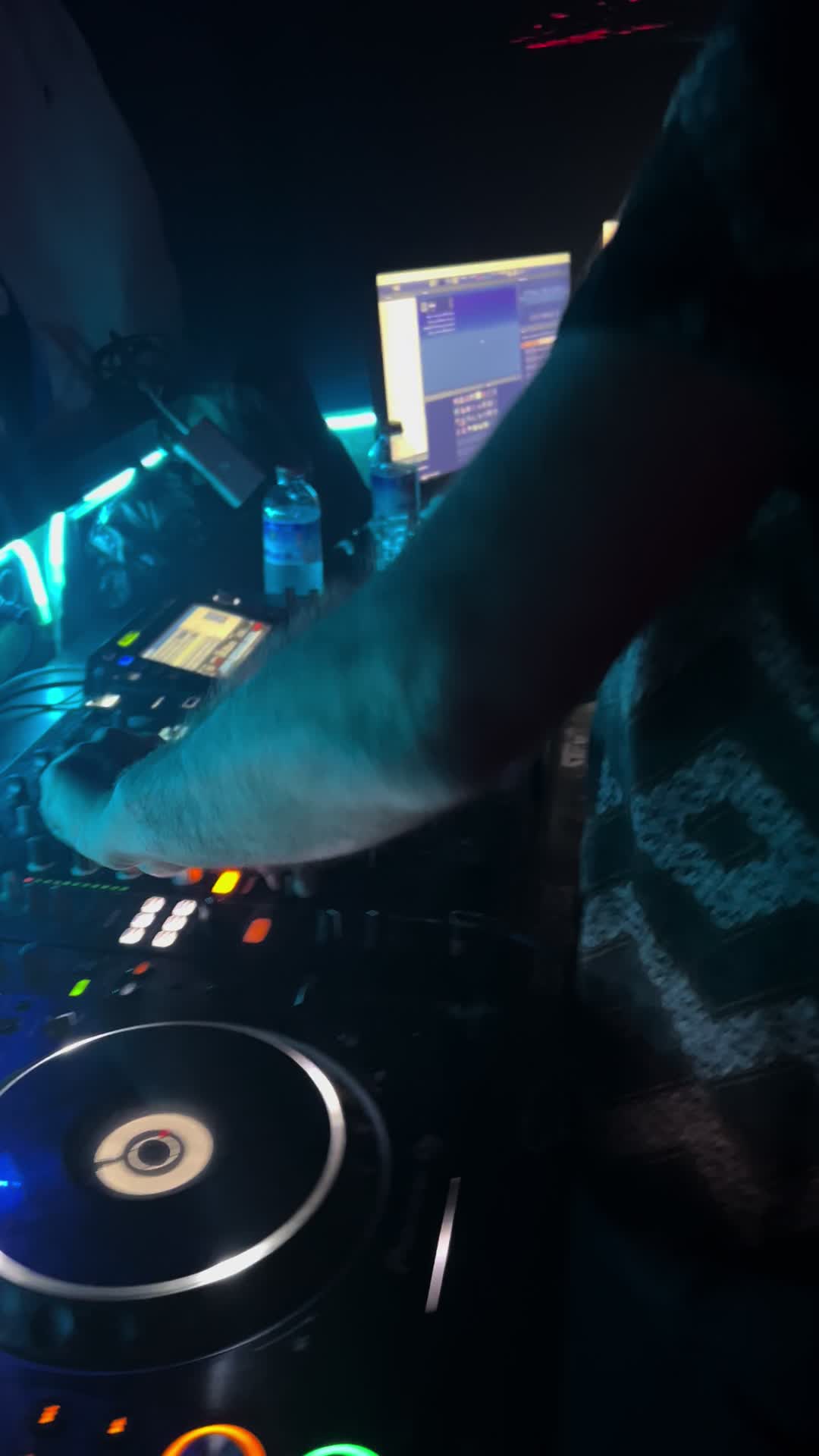 @UpsyTunes