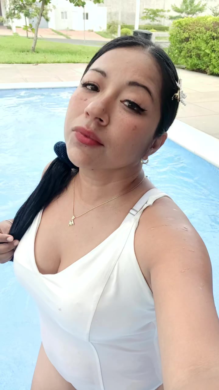 @CAMILA FLORES