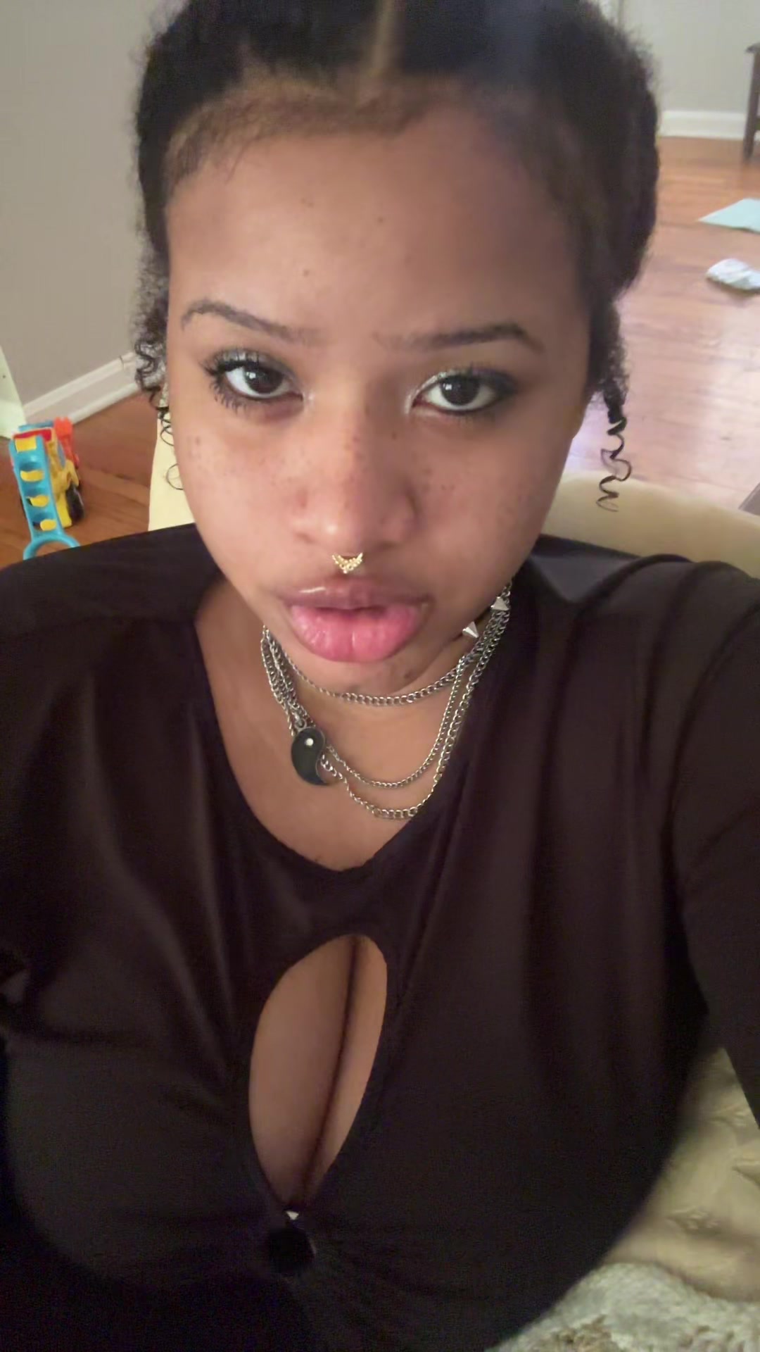 @mizvenuz