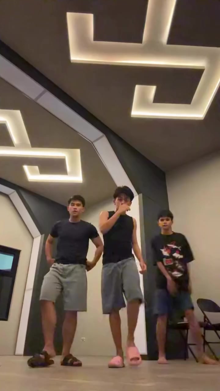 @MichLoveMacha🤪
