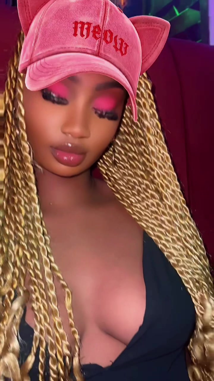 @𝐿𝒶 𝒹.𝑜𝓇 6𝓍 𝒞𝒶𝓃𝑜𝓃