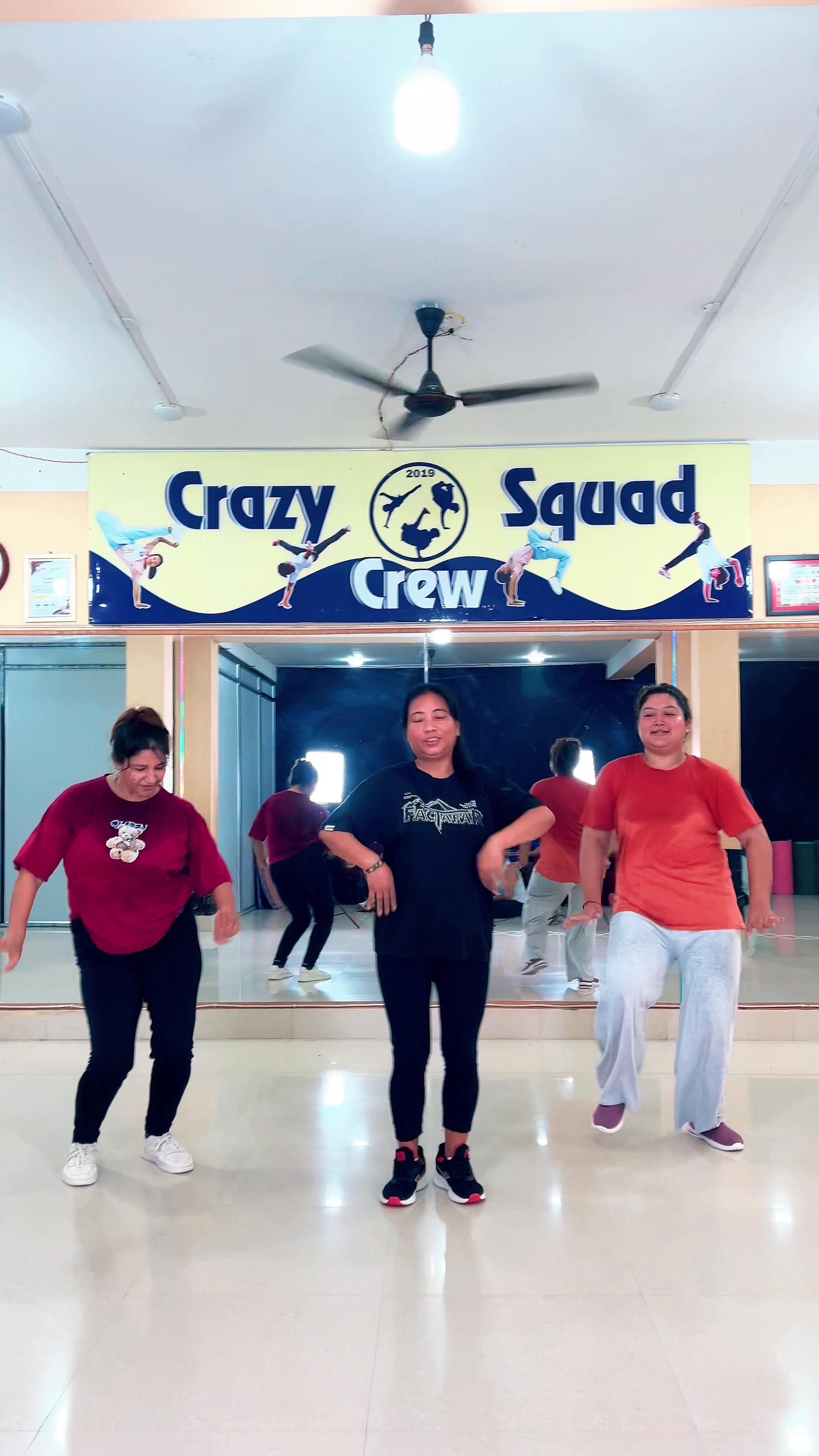 @Crazy Squad Crew