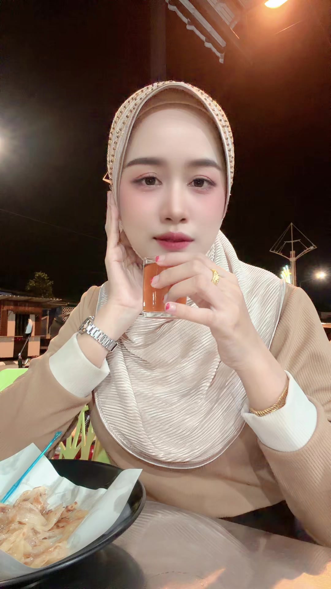 @𝐍𝐨𝐨𝐧𝐚𝐡 🌷(30k)🌷