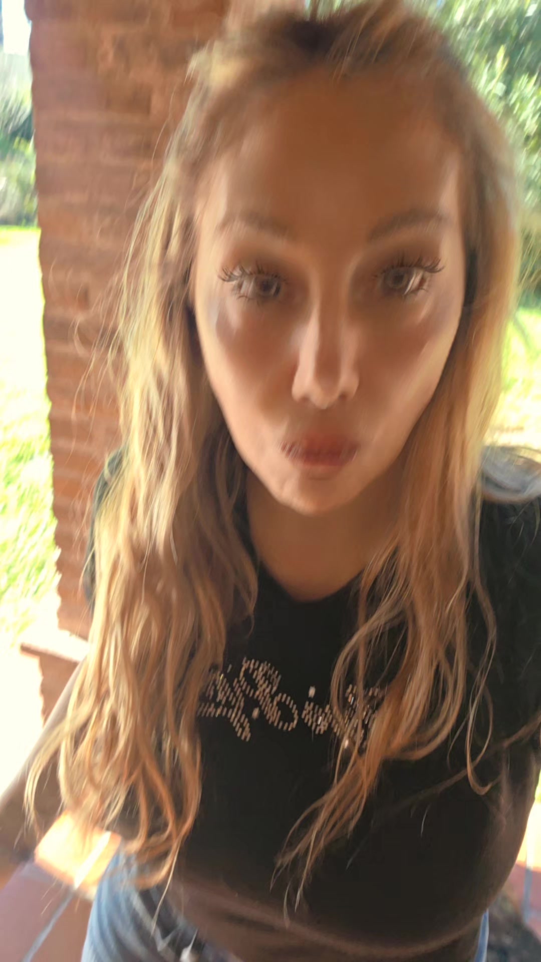 @ariana