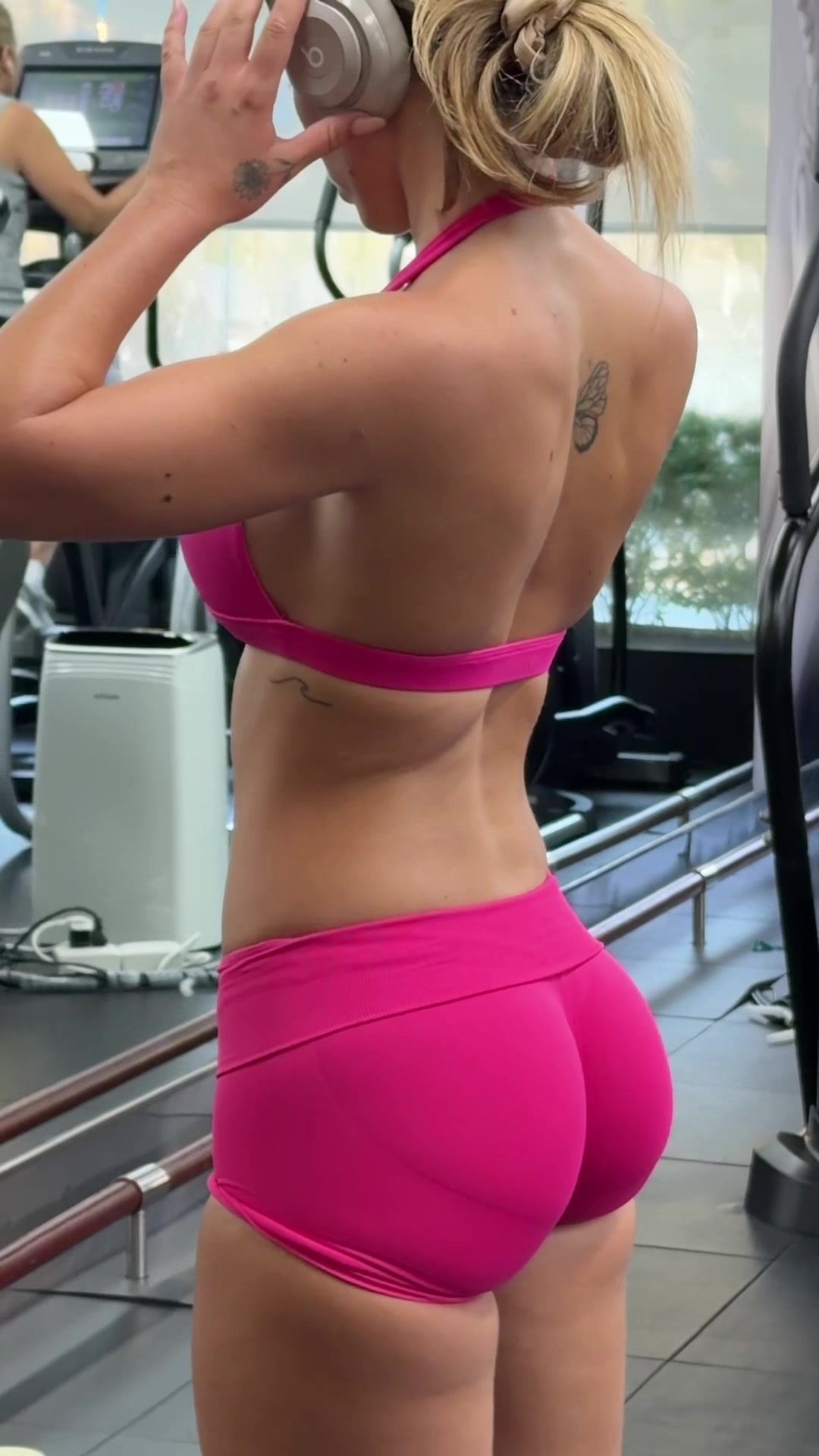 @Rebeccamcleod
