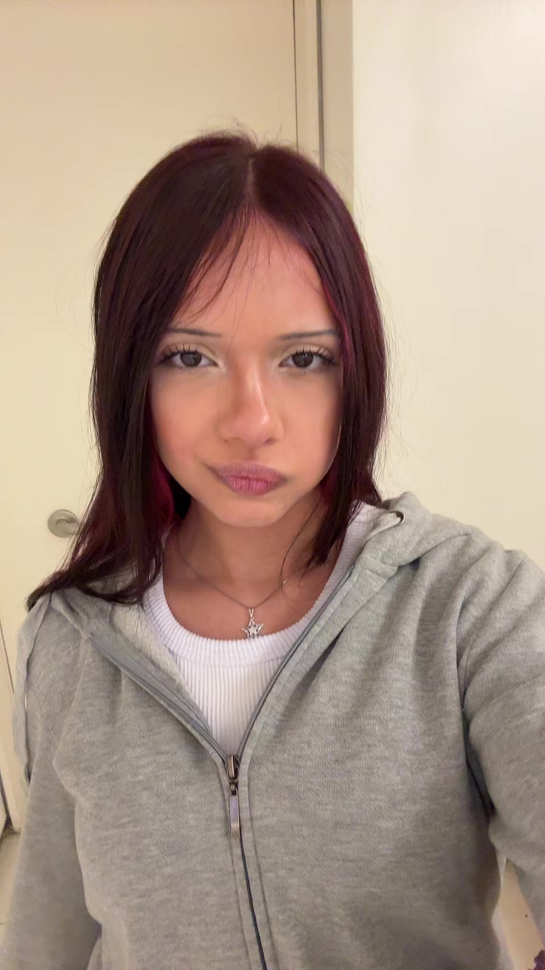 @🧛🏼♀️🦇