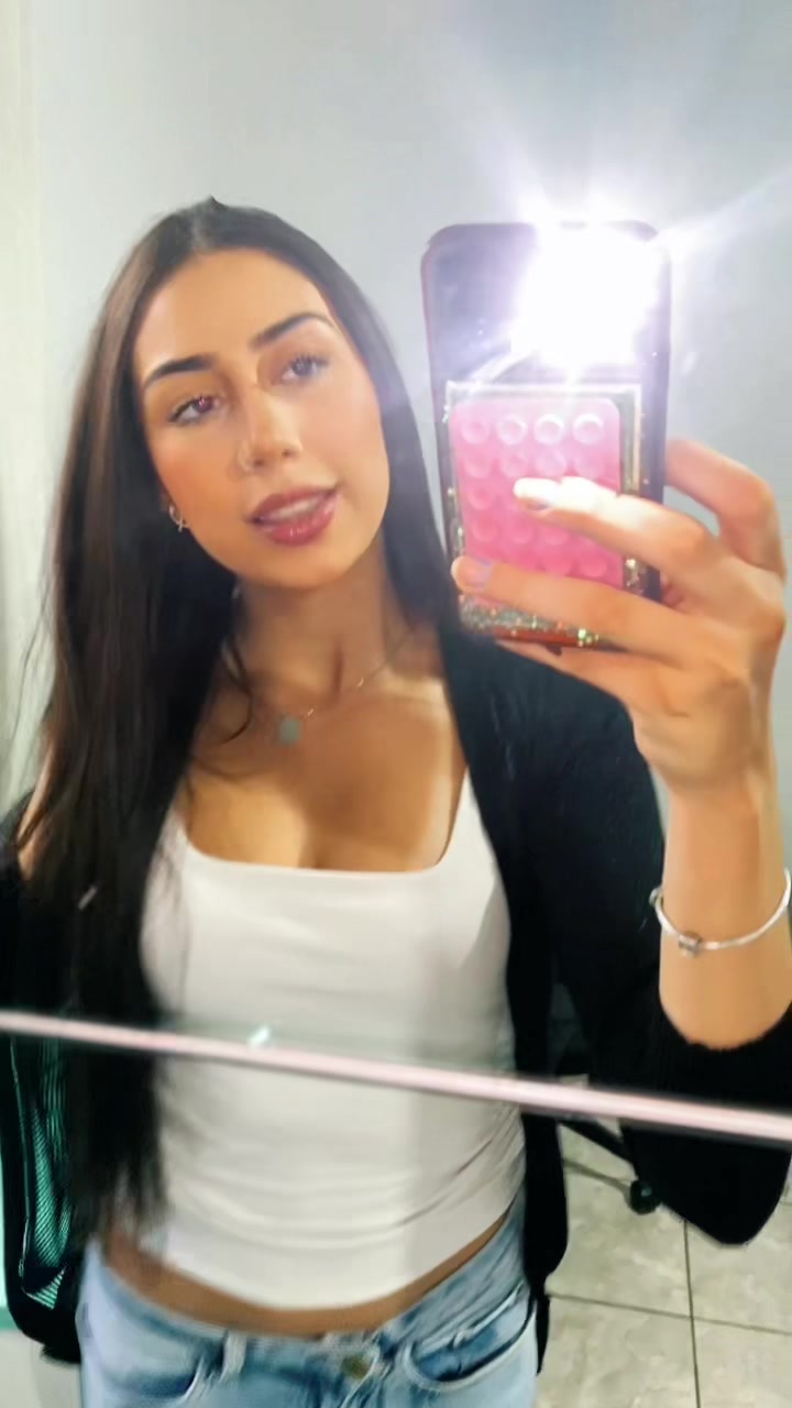 @Zandoná