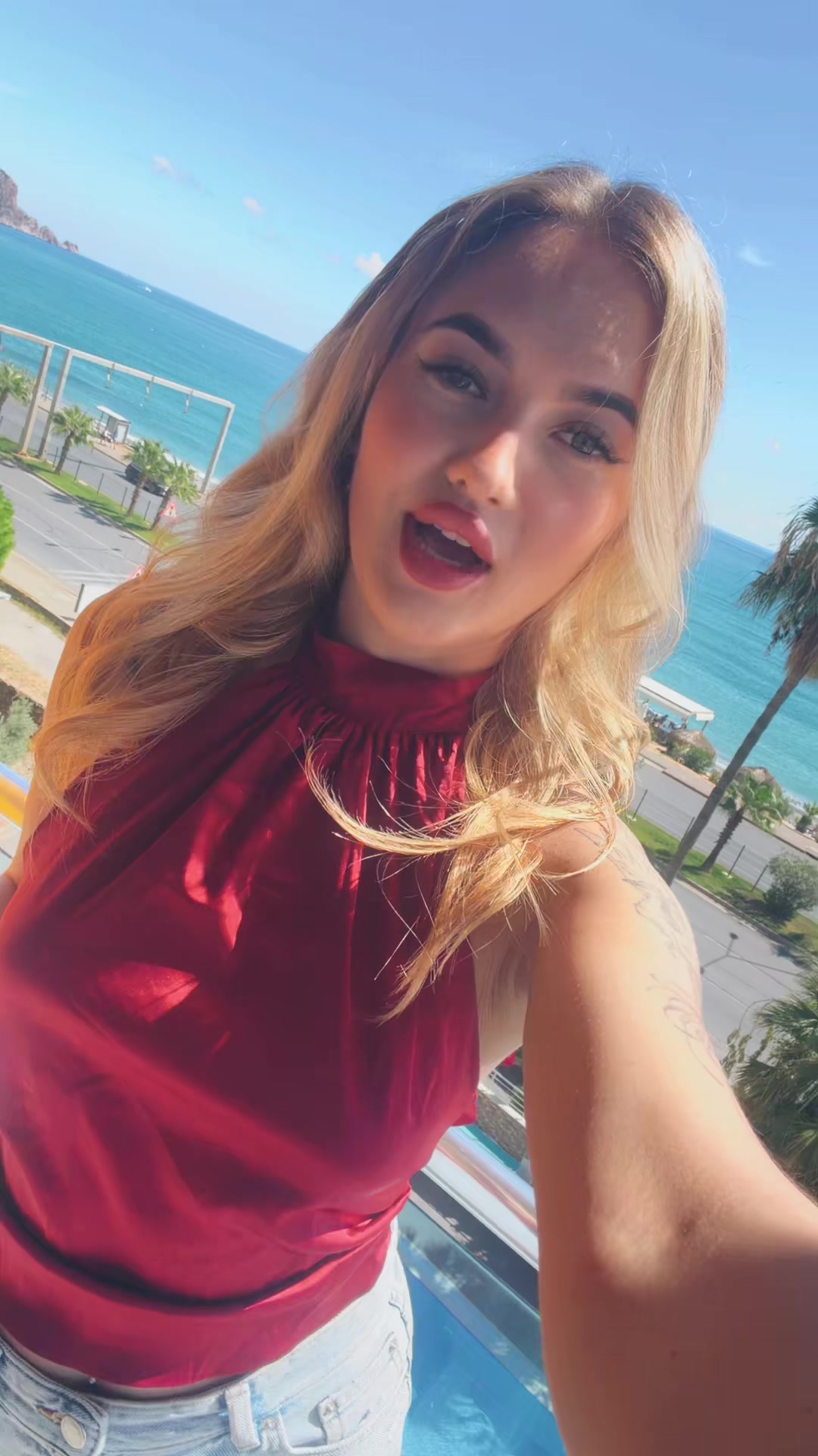 @BLONDY🕊️🤍