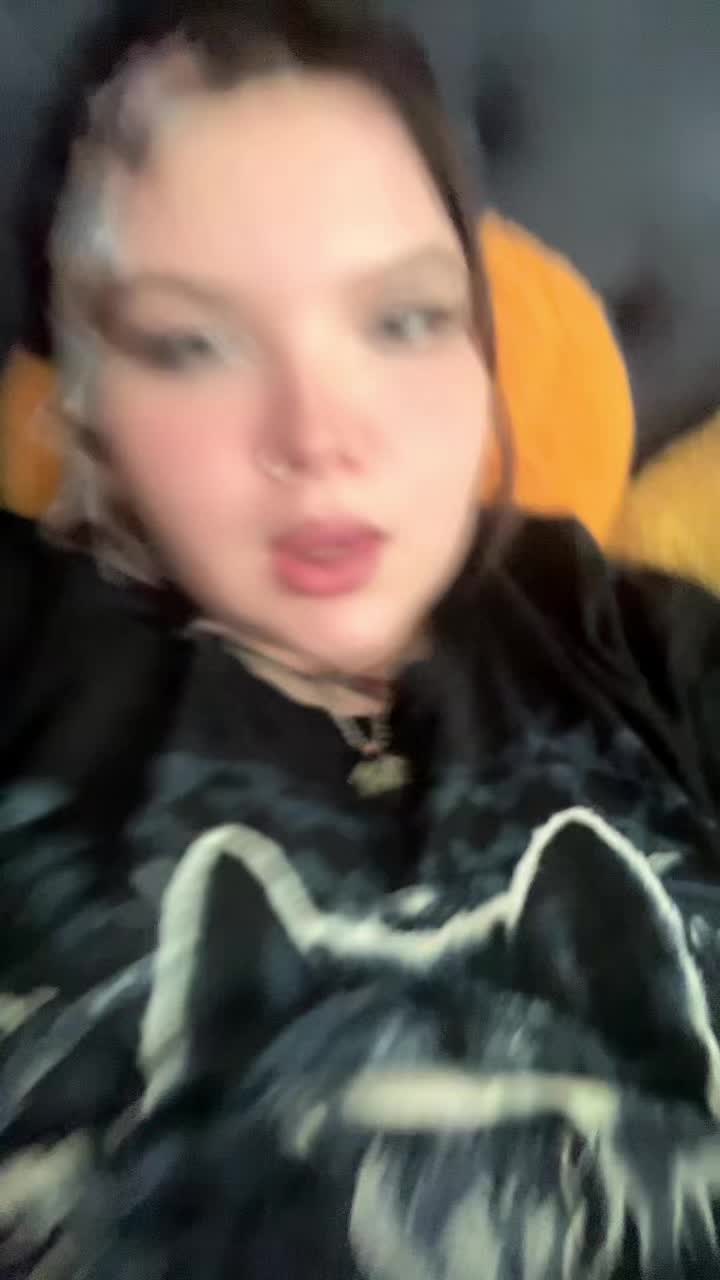 @livingdeadgirliemadz
