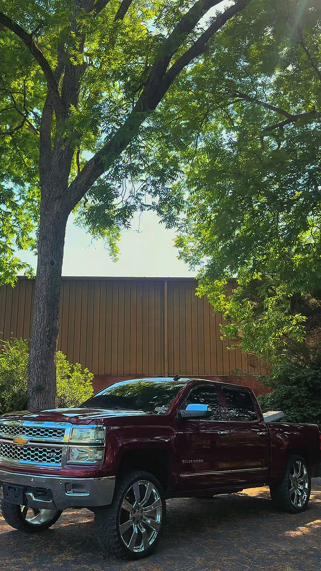 @⃟
