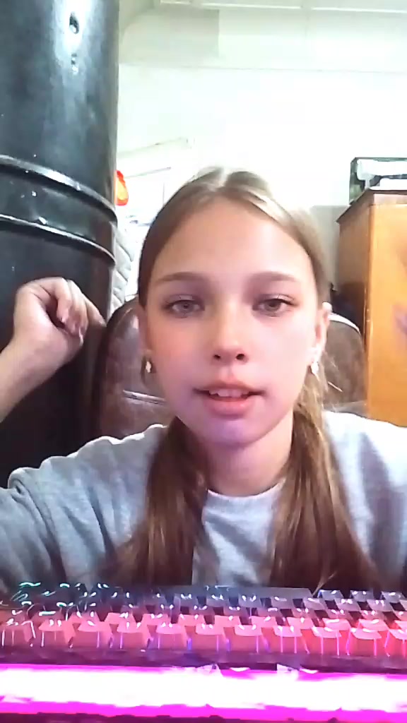 @лиза🥰