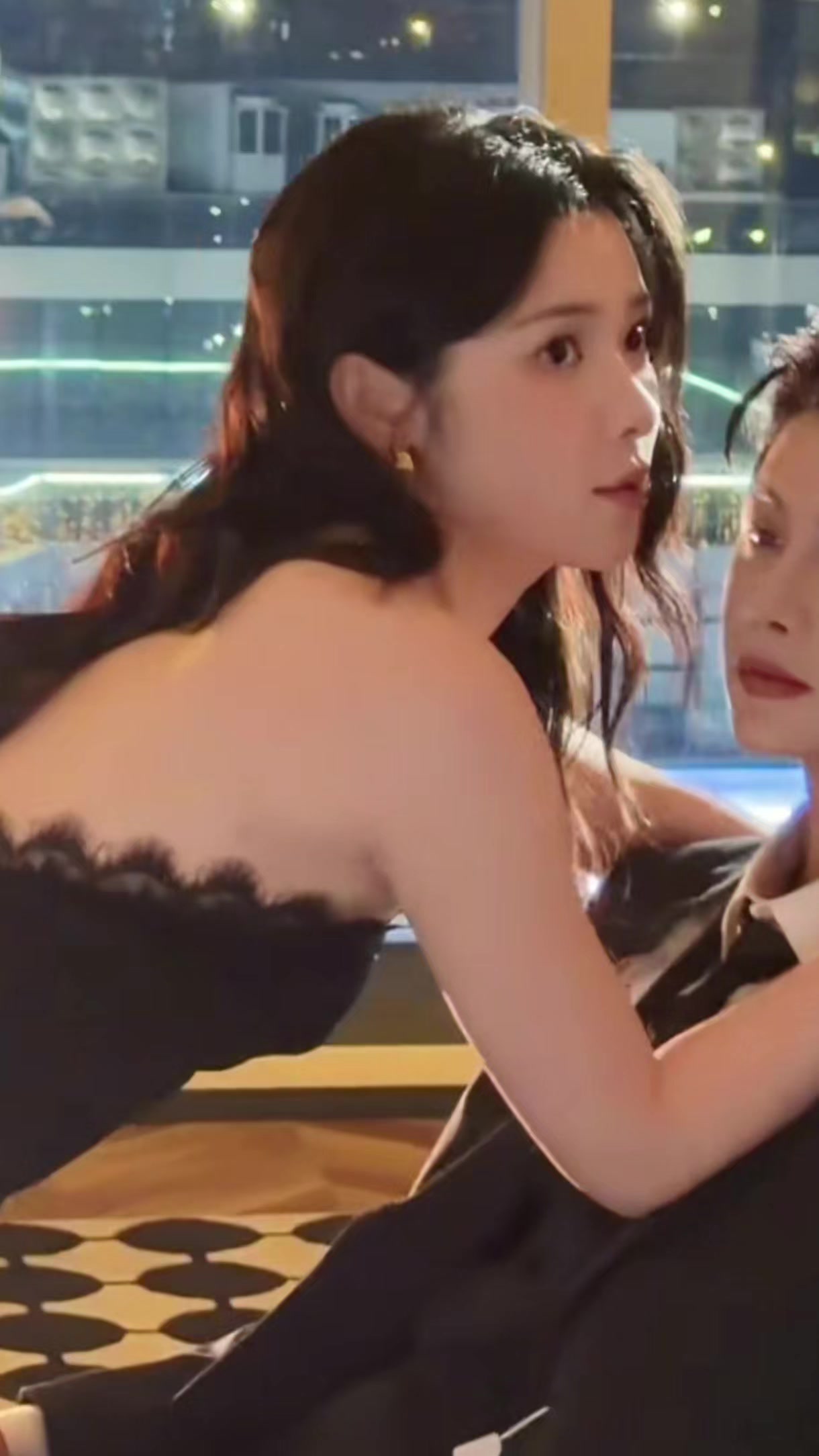 @Jade Trần