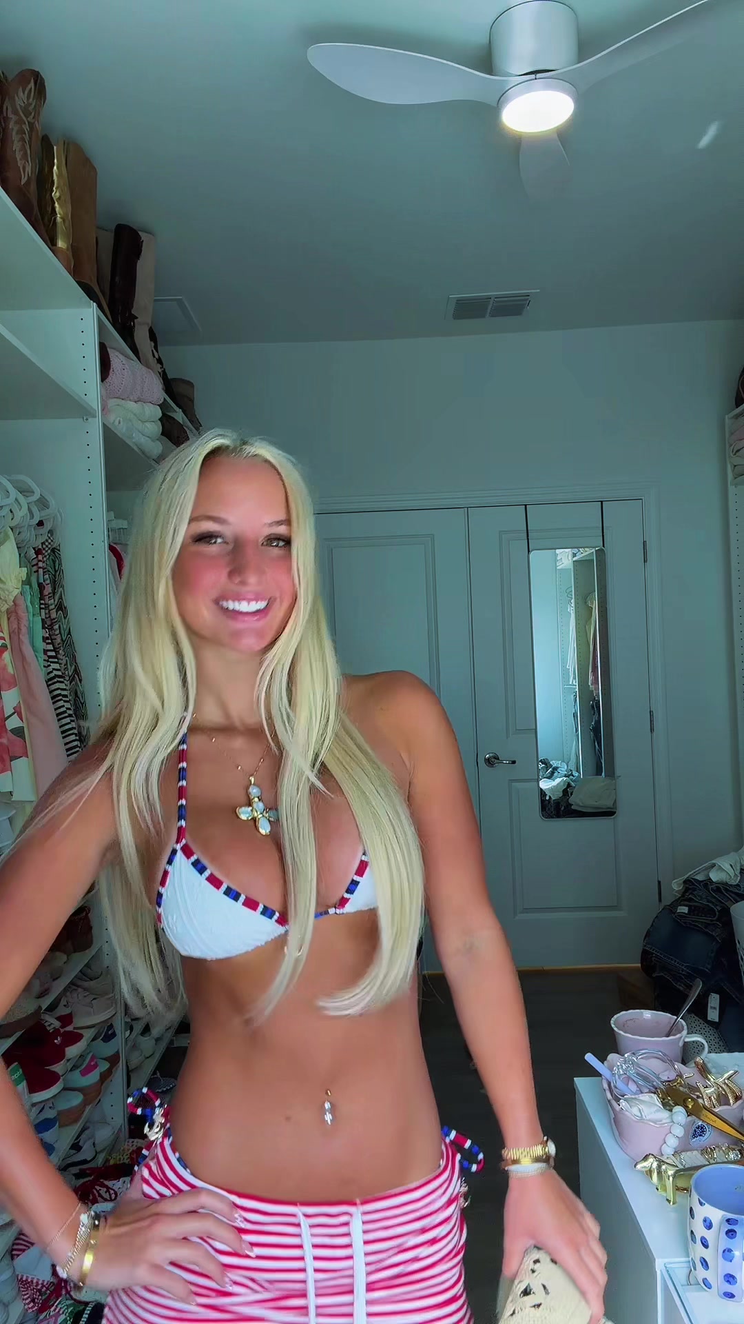 @alideckerrr