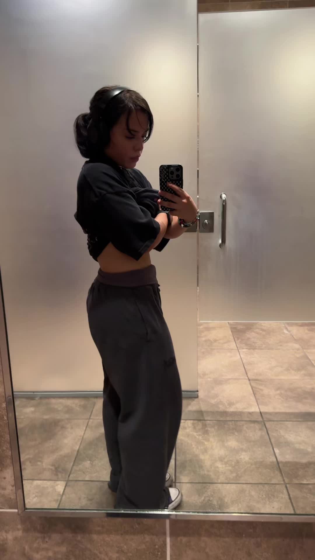@anstarglrl