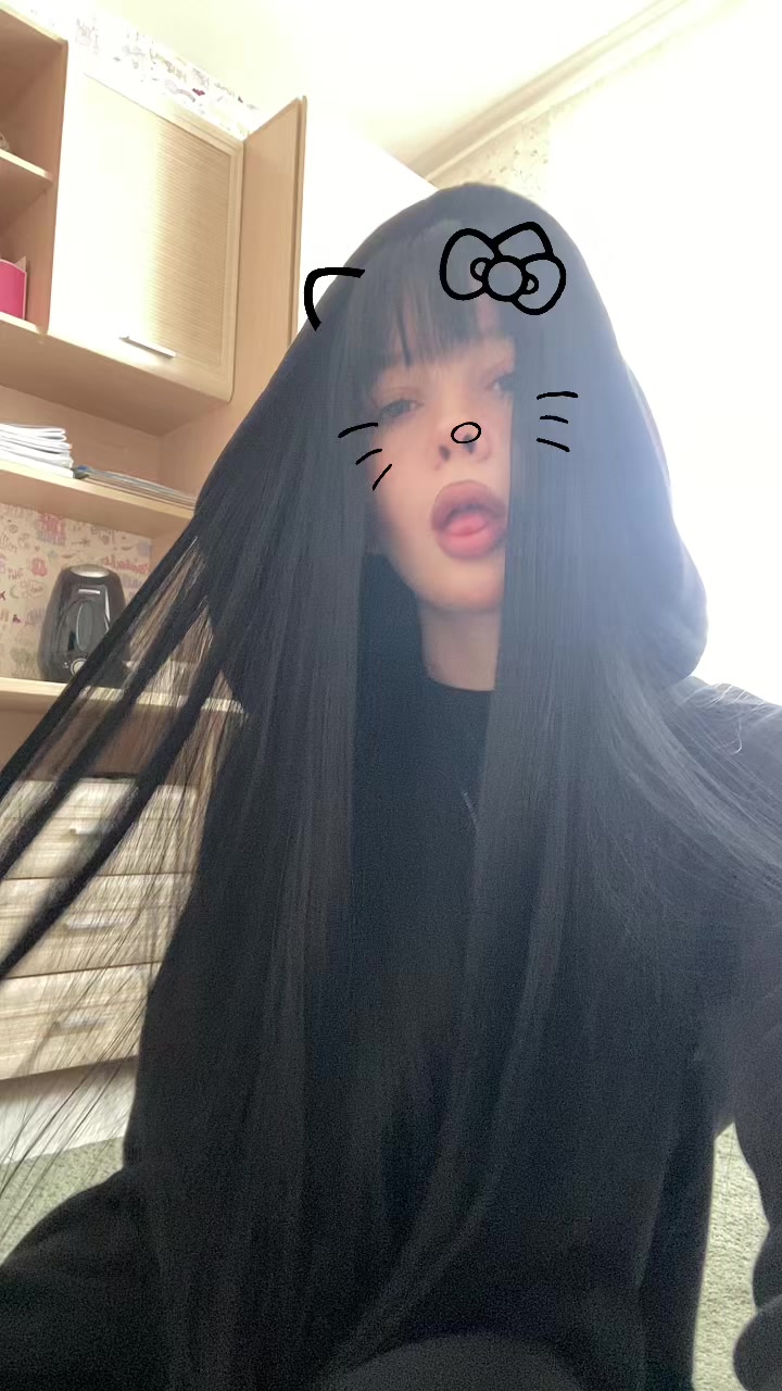 @lil_slutty