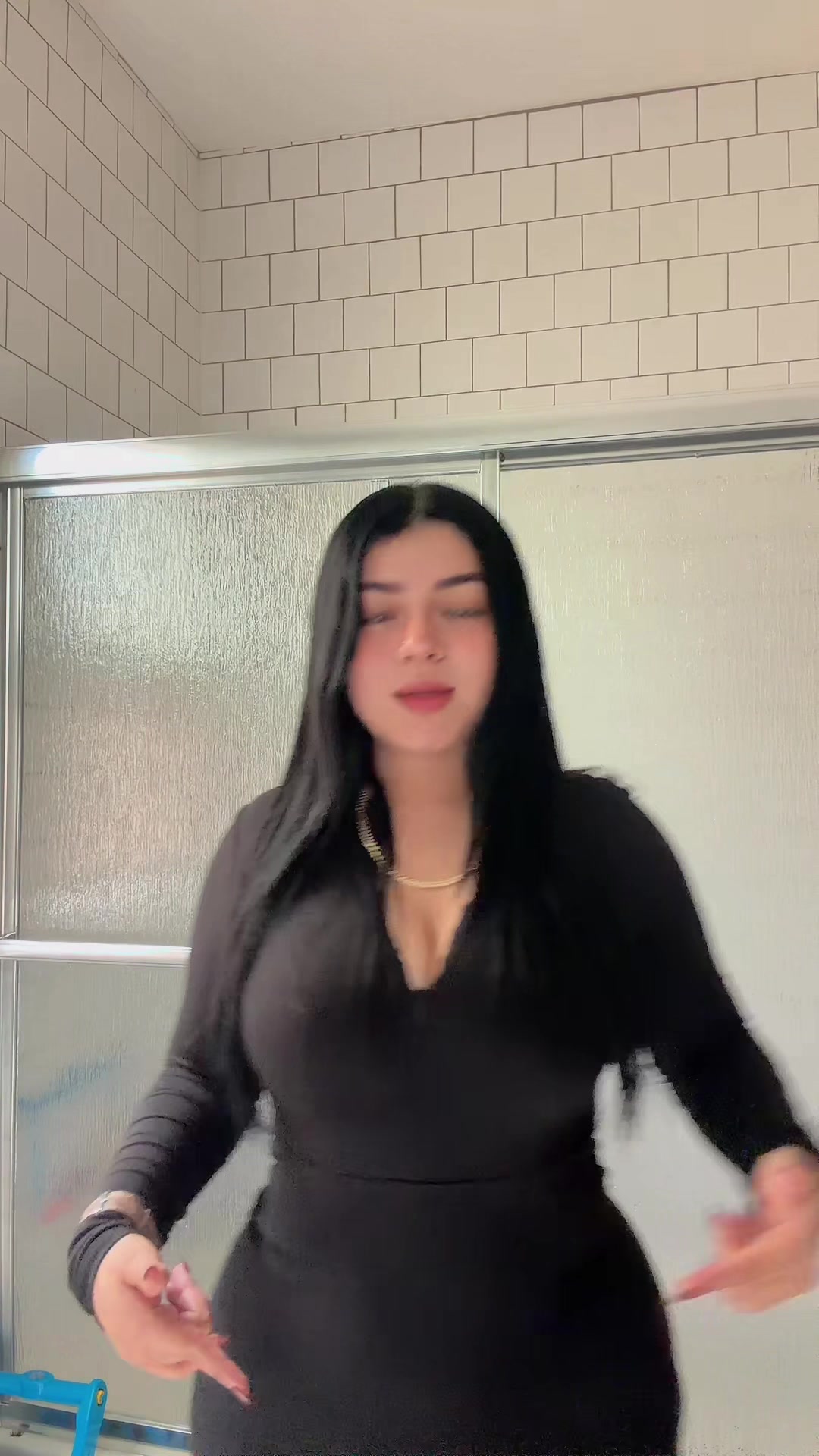 @Valentina