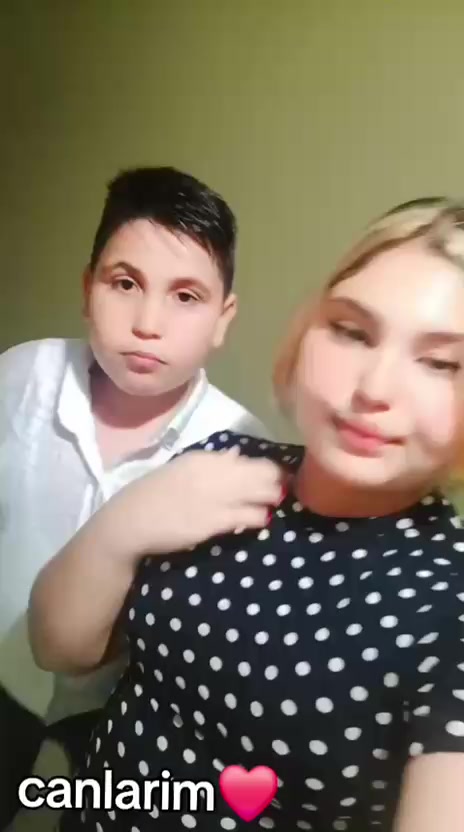@....
