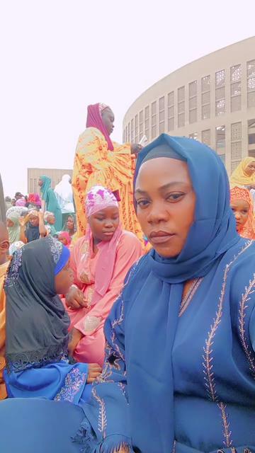 @josianedjanatou@