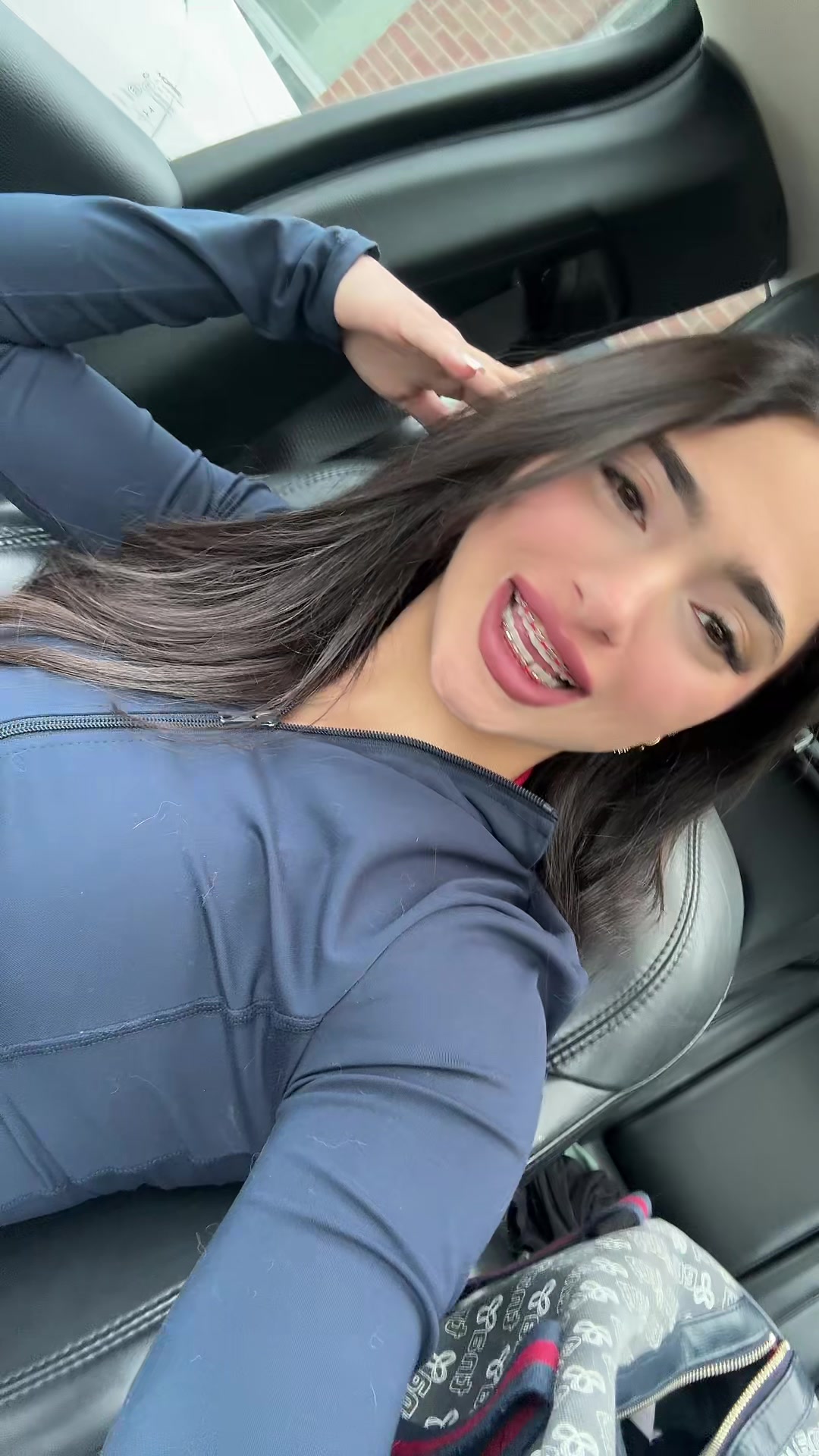 @victoriaintisar
