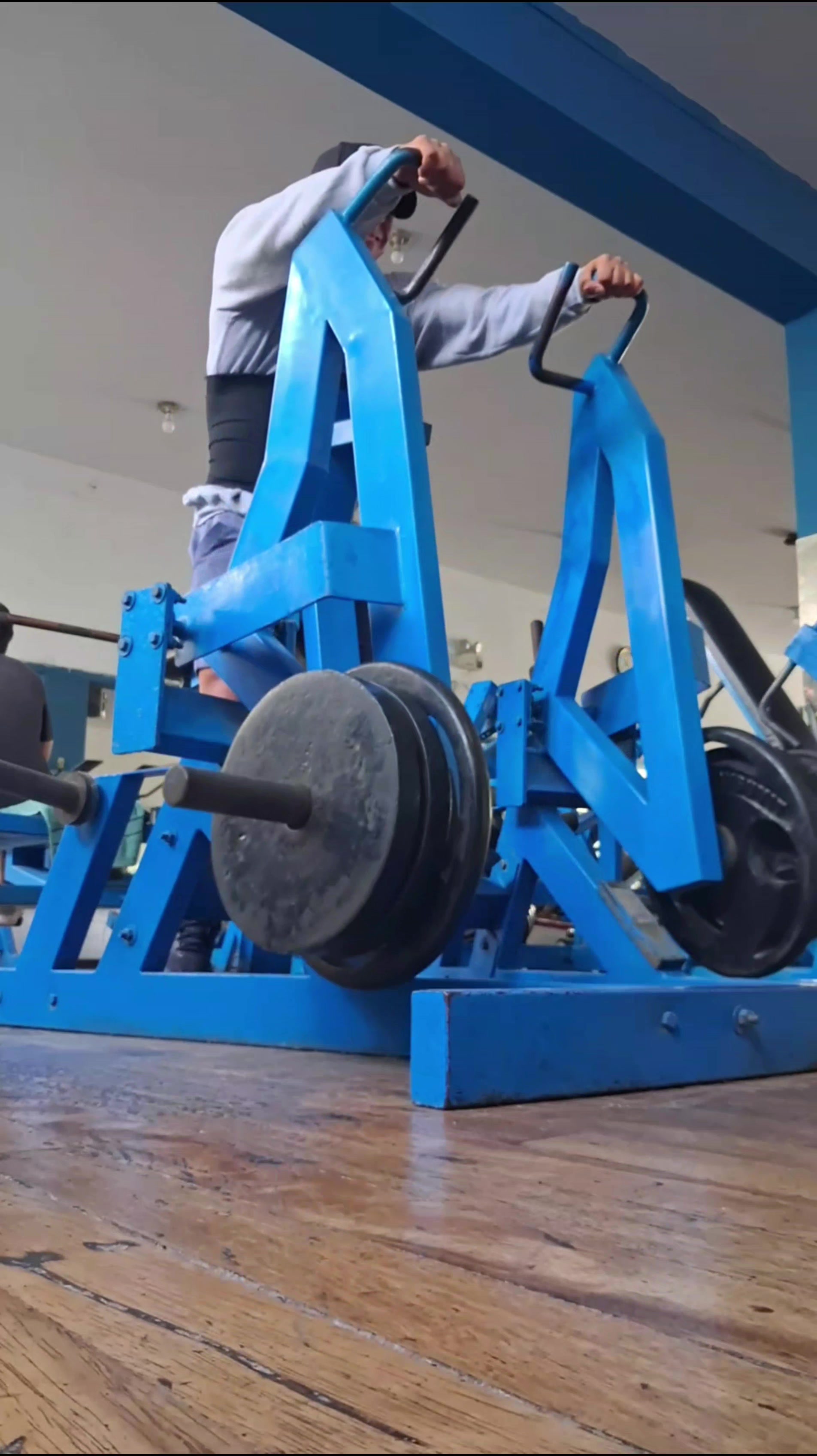 @levrone ique&ntilde;o