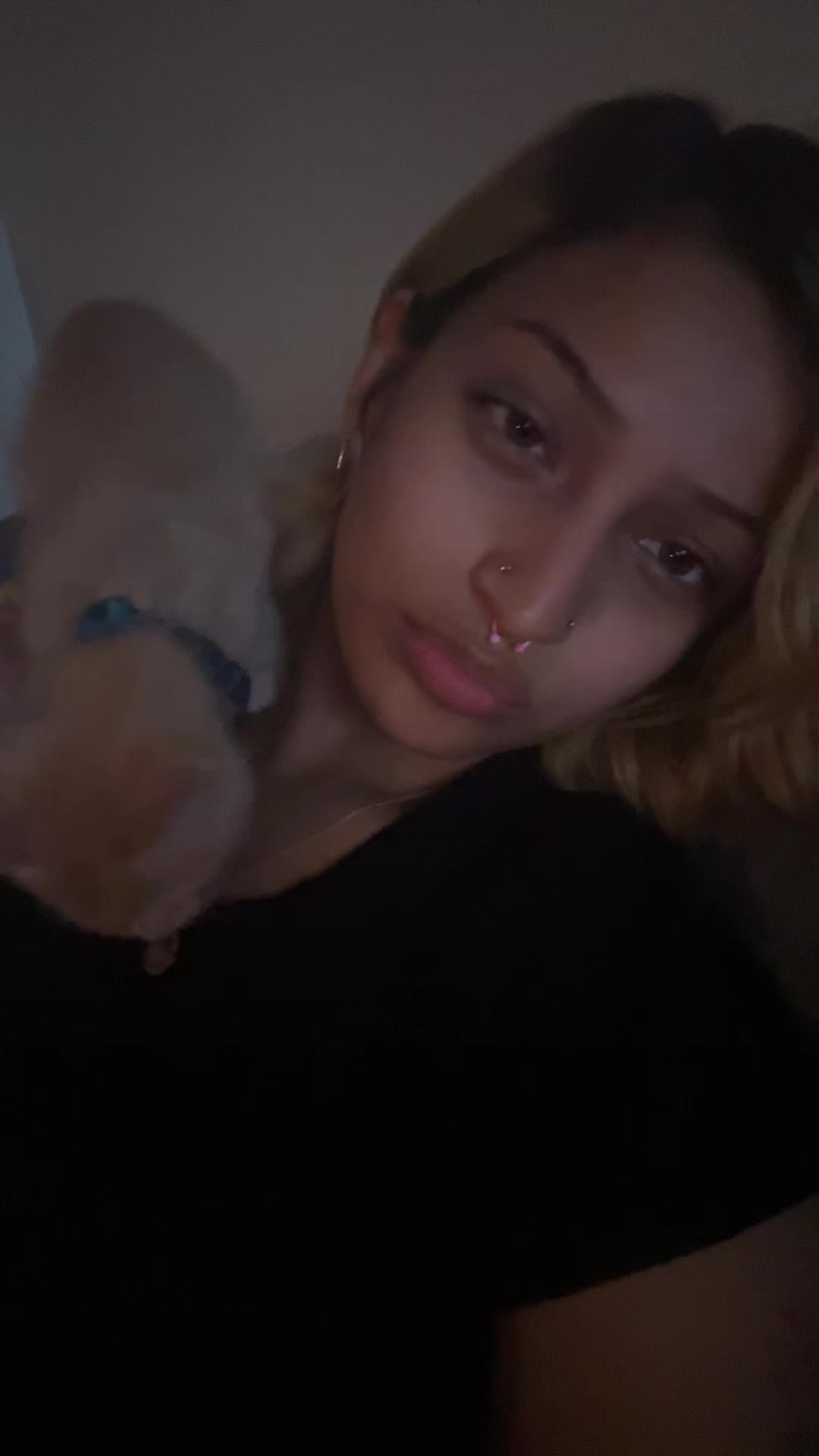 @𝓇𝑜𝓂𝒶𝓃𝒶 <3