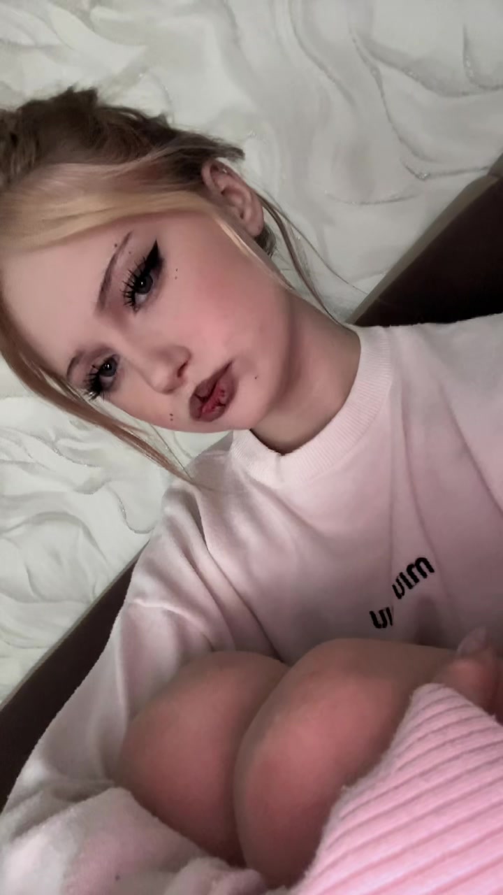 @вика