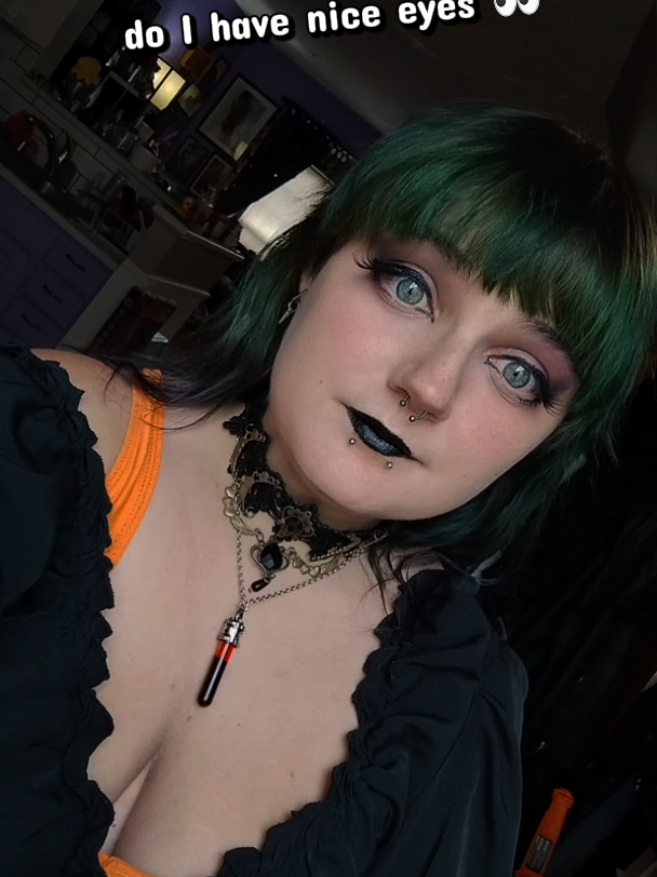 @experimental_trash_cosplays 🖤
