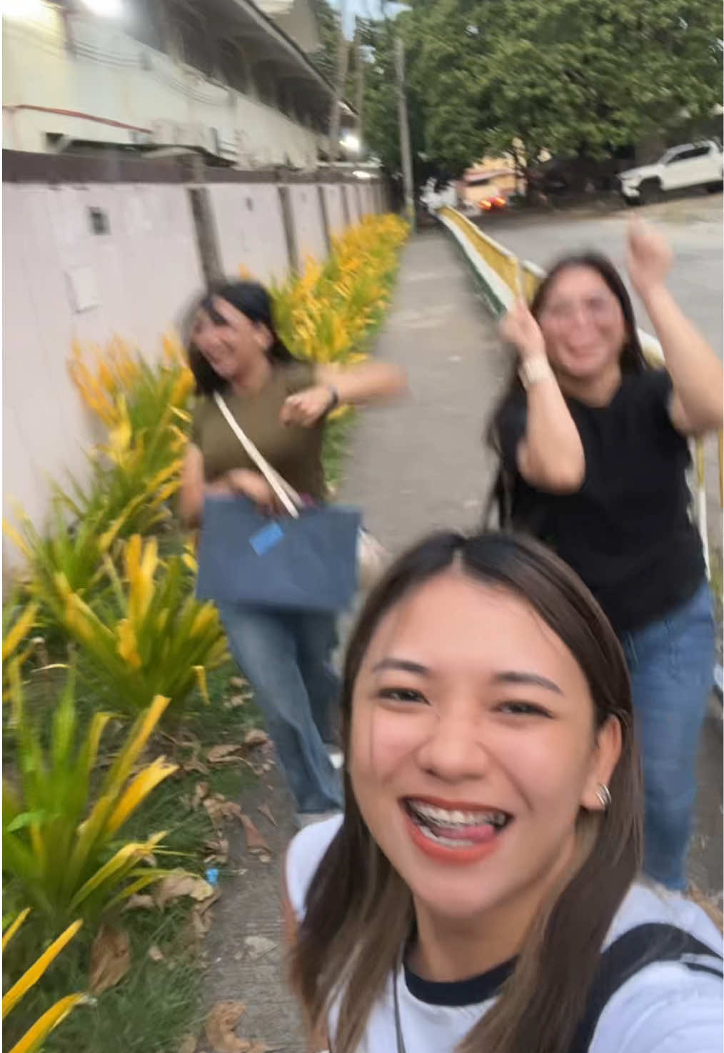 @𝓮𝓵𝓵𝓮𝓷🌼