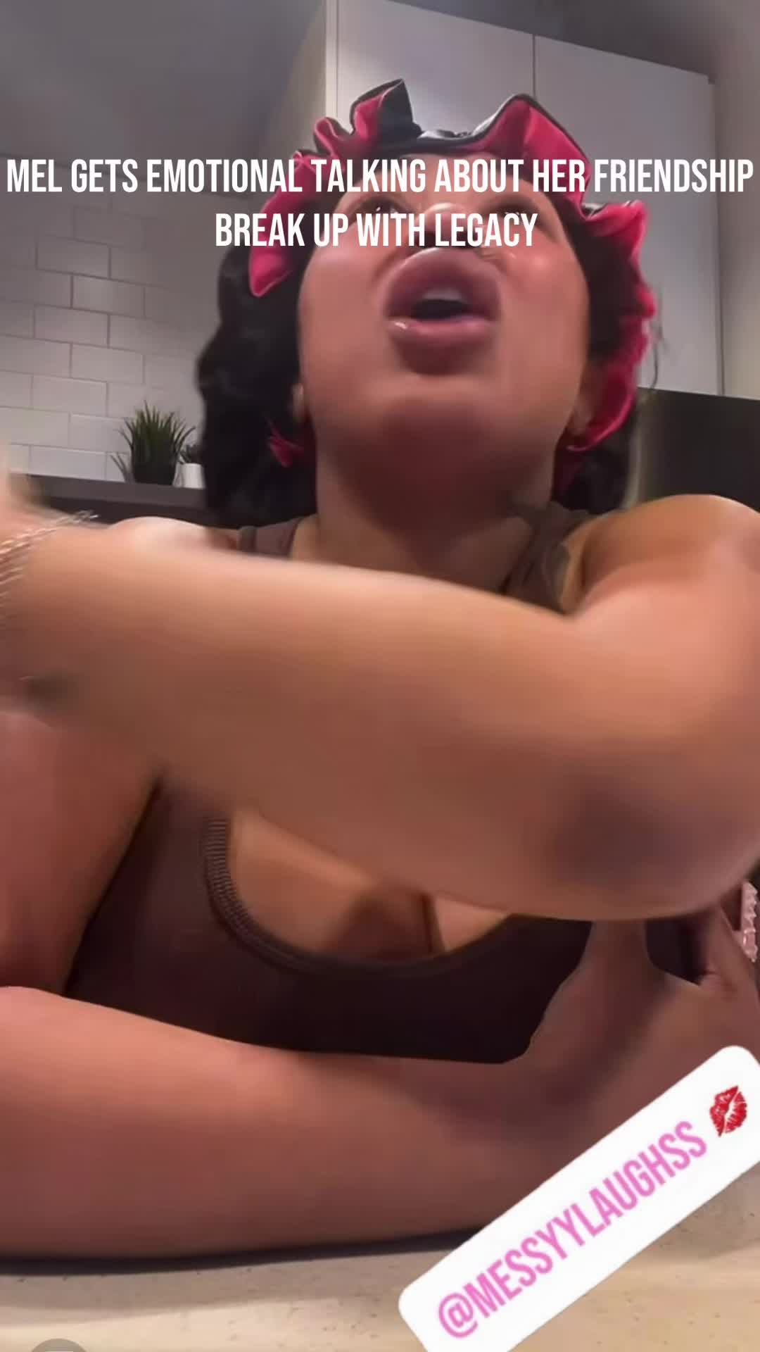 @Messyy Laughss